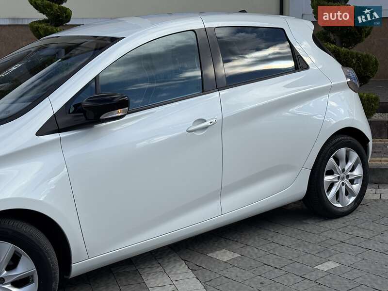 Хетчбек Renault Zoe 2013 в Дрогобичі