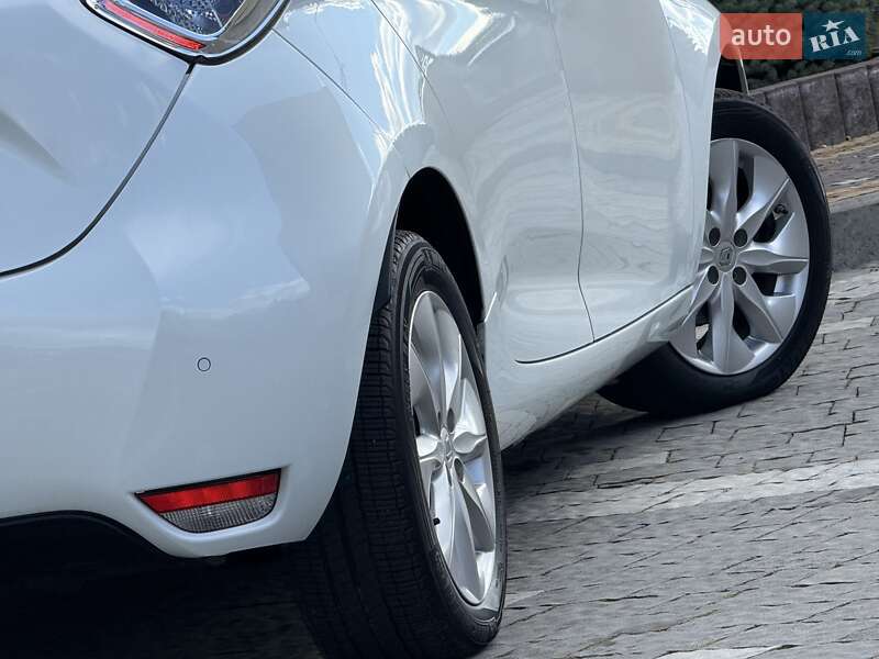 Хетчбек Renault Zoe 2013 в Дрогобичі