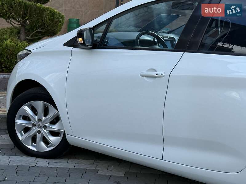 Хетчбек Renault Zoe 2013 в Дрогобичі