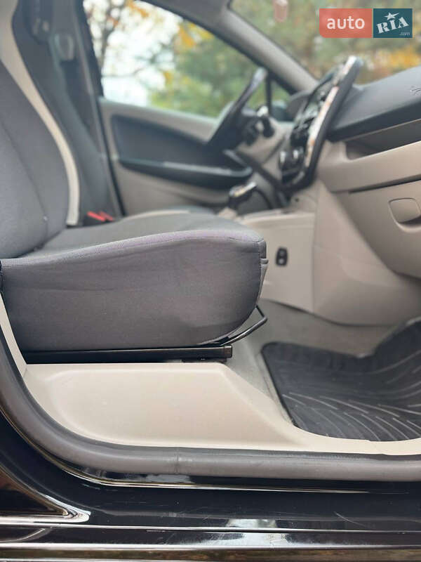 Хетчбек Renault Zoe 2015 в Рівному фото 27 Хетчбек Renault Zoe 2015 в Рівному