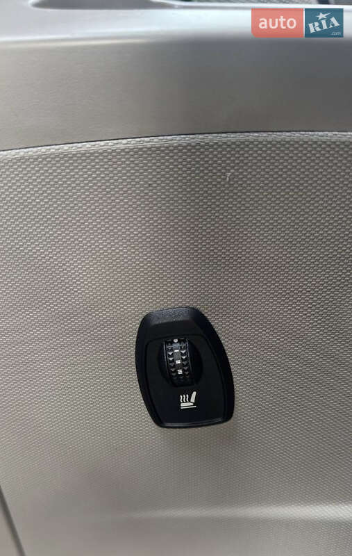 Хетчбек Renault Zoe 2015 в Рівному фото 32 Хетчбек Renault Zoe 2015 в Рівному