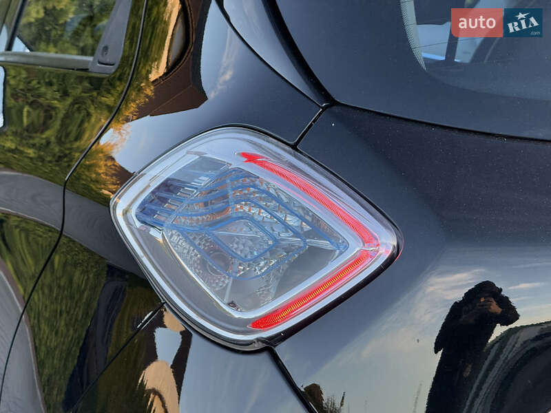 Хетчбек Renault Zoe 2014 в Стрию фото 23 Хетчбек Renault Zoe 2014 в Стрию