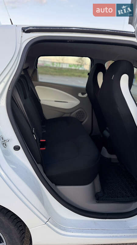 Хэтчбек Renault Zoe 2018 в Киеве фото 14 Хэтчбек Renault Zoe 2018 в Киеве