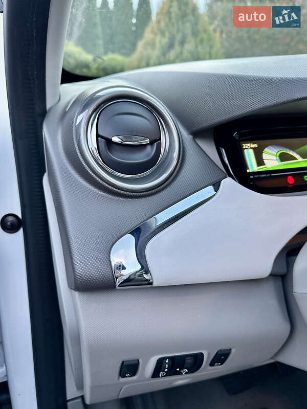 Хэтчбек Renault Zoe 2017 в Самборе фото 42 Хэтчбек Renault Zoe 2017 в Самборе