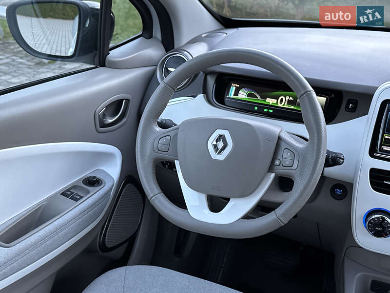 Хэтчбек Renault Zoe 2017 в Самборе фото 50 Хэтчбек Renault Zoe 2017 в Самборе