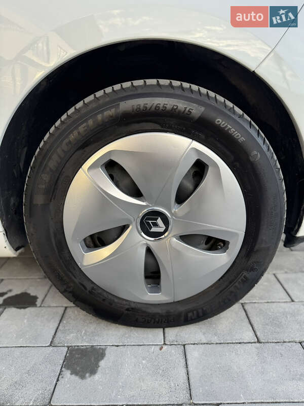 Хетчбек Renault Zoe 2019 в Городку фото 31 Хетчбек Renault Zoe 2019 в Городку