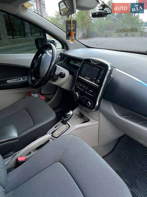 Хетчбек Renault Zoe 2013 в Івано-Франківську