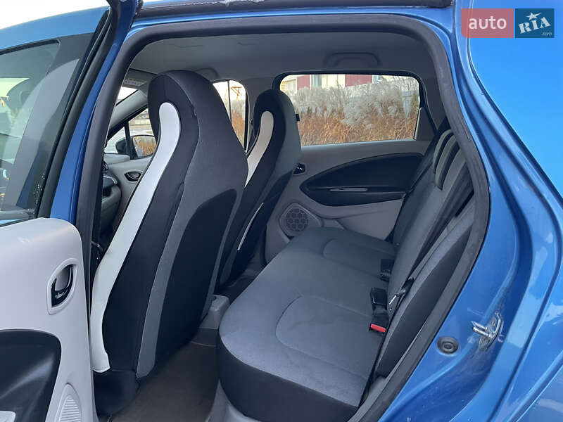 Хэтчбек Renault Zoe 2016 в Луцке фото 27 Хэтчбек Renault Zoe 2016 в Луцке