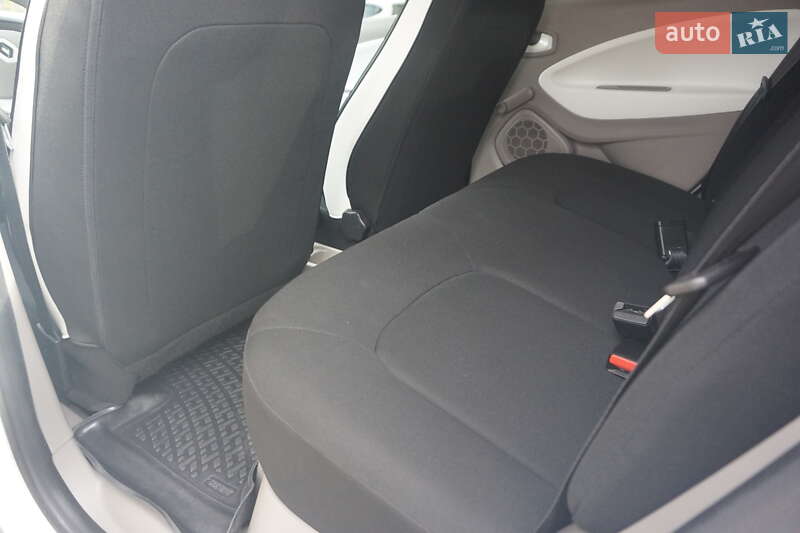 Хэтчбек Renault Zoe 2016 в Самборе фото 45 Хэтчбек Renault Zoe 2016 в Самборе