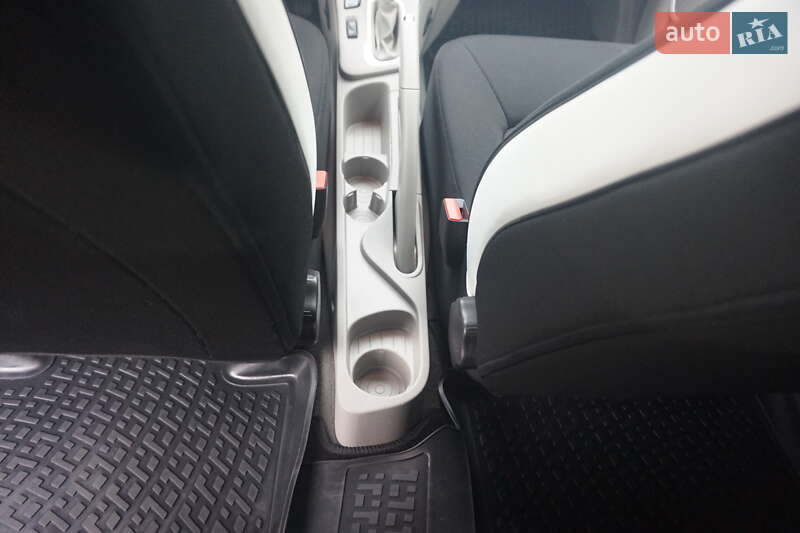 Хэтчбек Renault Zoe 2016 в Самборе фото 48 Хэтчбек Renault Zoe 2016 в Самборе