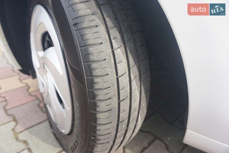 Хэтчбек Renault Zoe 2016 в Самборе фото 60 Хэтчбек Renault Zoe 2016 в Самборе