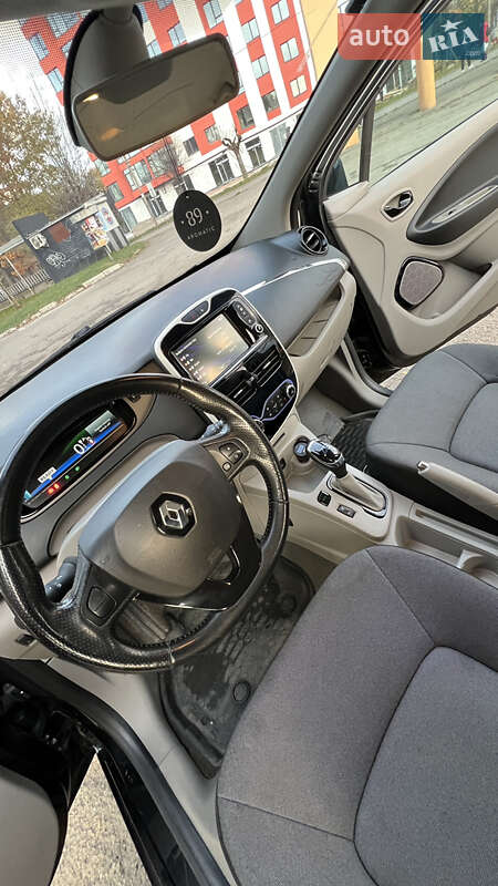 Хэтчбек Renault Zoe 2015 в Ивано-Франковске фото 18 Хэтчбек Renault Zoe 2015 в Ивано-Франковске