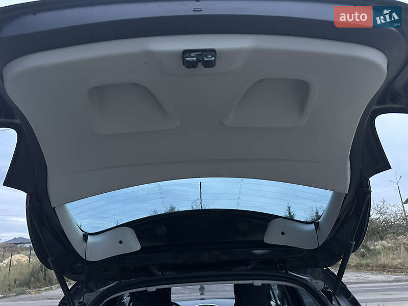 Хэтчбек Renault Zoe 2013 в Луцке