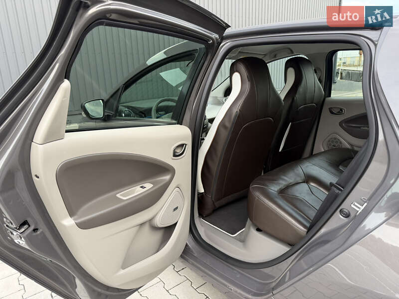 Хэтчбек Renault Zoe 2018 в Дубно