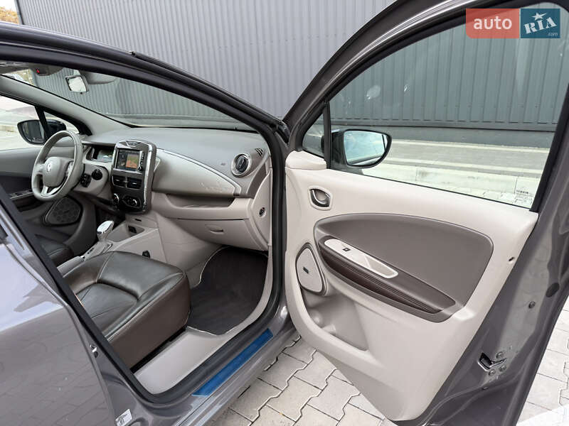 Хэтчбек Renault Zoe 2018 в Дубно