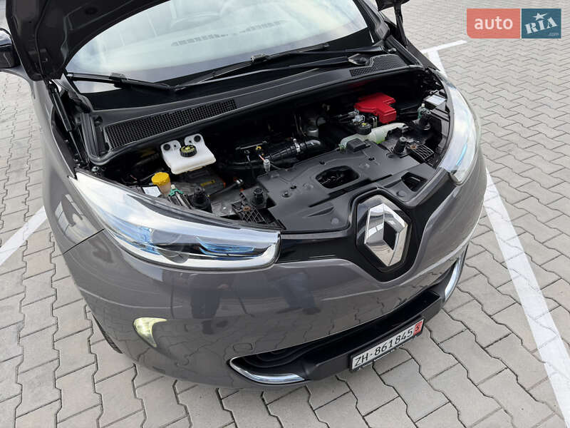 Хэтчбек Renault Zoe 2018 в Дубно