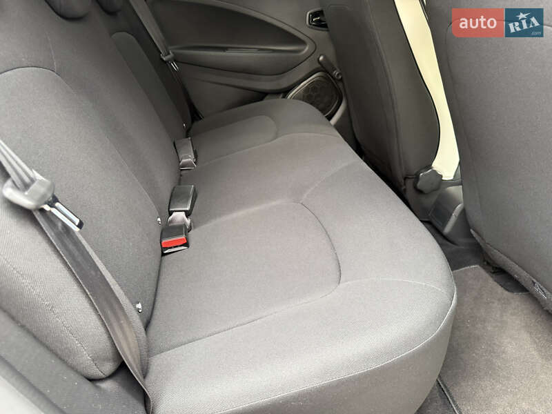 Хэтчбек Renault Zoe 2020 в Дрогобыче фото 12 Хэтчбек Renault Zoe 2020 в Дрогобыче