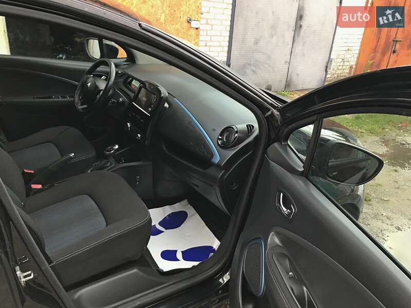 Хэтчбек Renault Zoe 2017 в Луцке