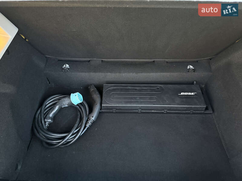 Хэтчбек Renault Zoe 2017 в Бродах фото 33 Хэтчбек Renault Zoe 2017 в Бродах