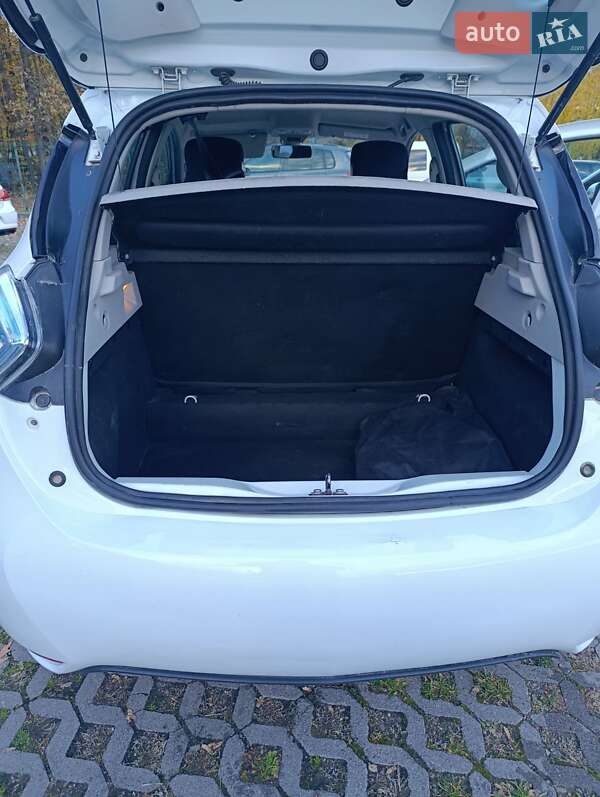 Хэтчбек Renault Zoe 2018 в Черновцах