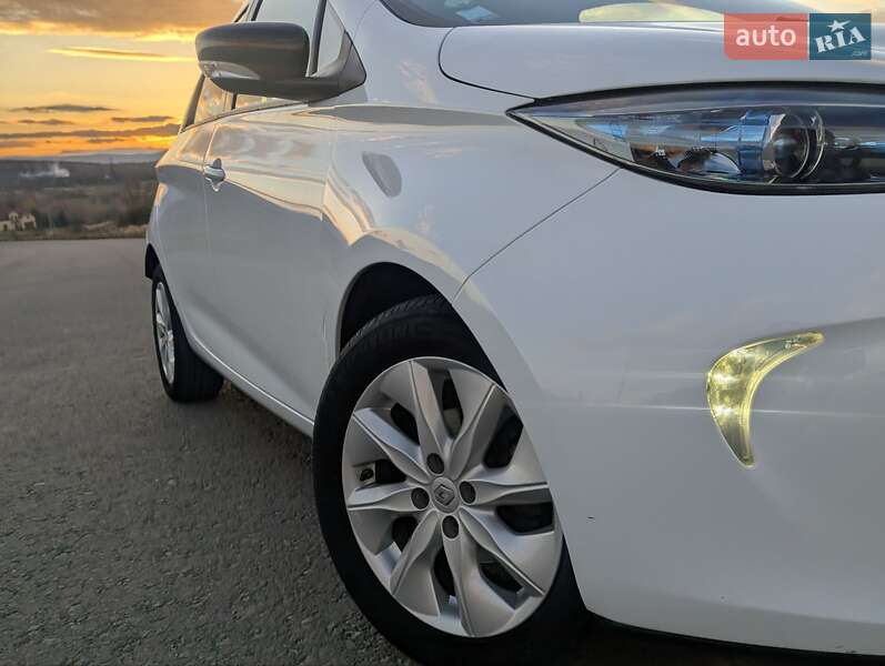 Хэтчбек Renault Zoe 2016 в Дрогобыче