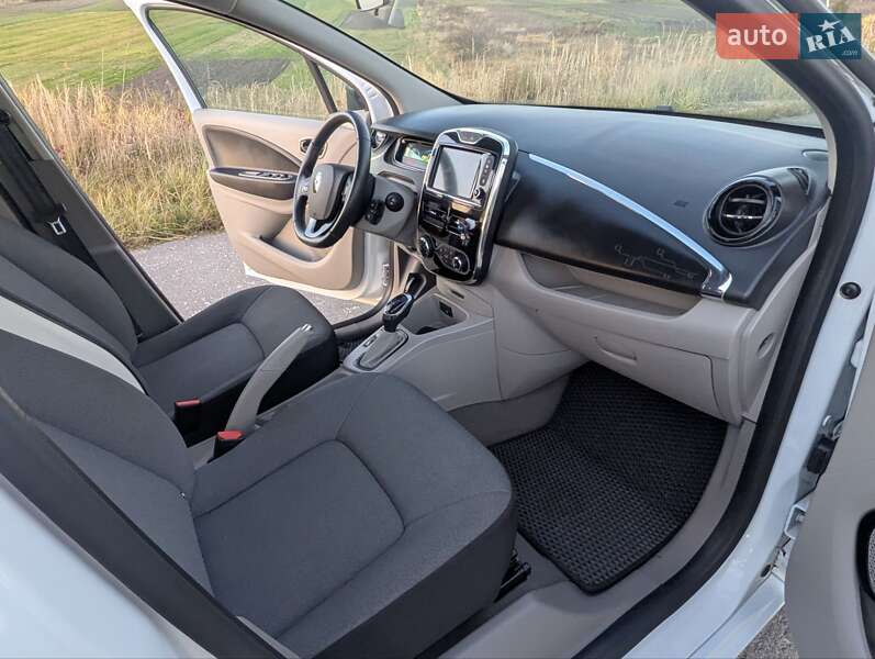 Хэтчбек Renault Zoe 2016 в Дрогобыче