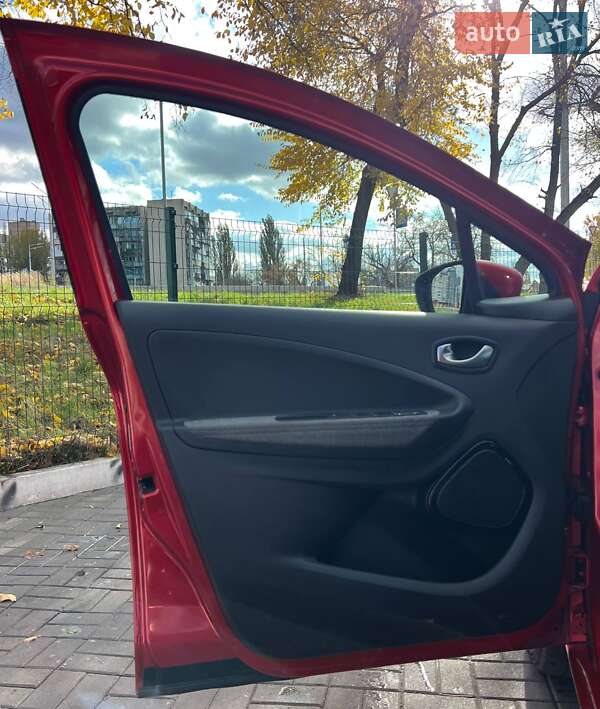 Хэтчбек Renault Zoe 2020 в Киеве фото 4 Хэтчбек Renault Zoe 2020 в Киеве