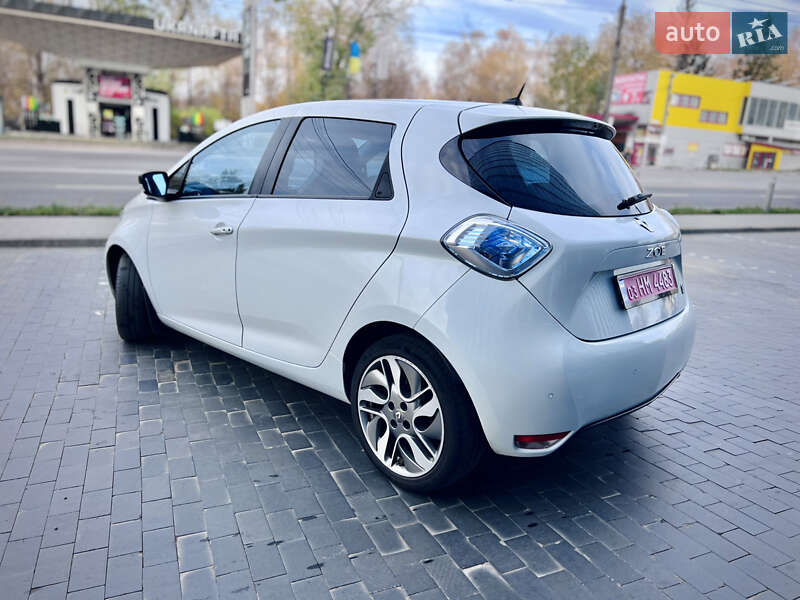 Хэтчбек Renault Zoe 2015 в Тернополе