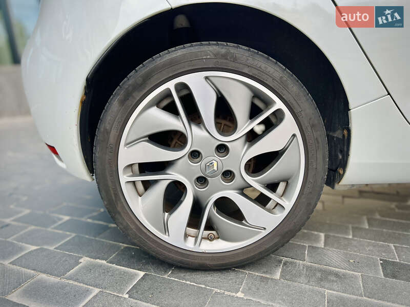 Хэтчбек Renault Zoe 2015 в Тернополе