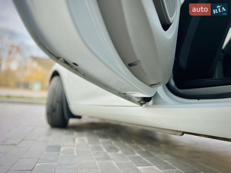 Хэтчбек Renault Zoe 2015 в Тернополе