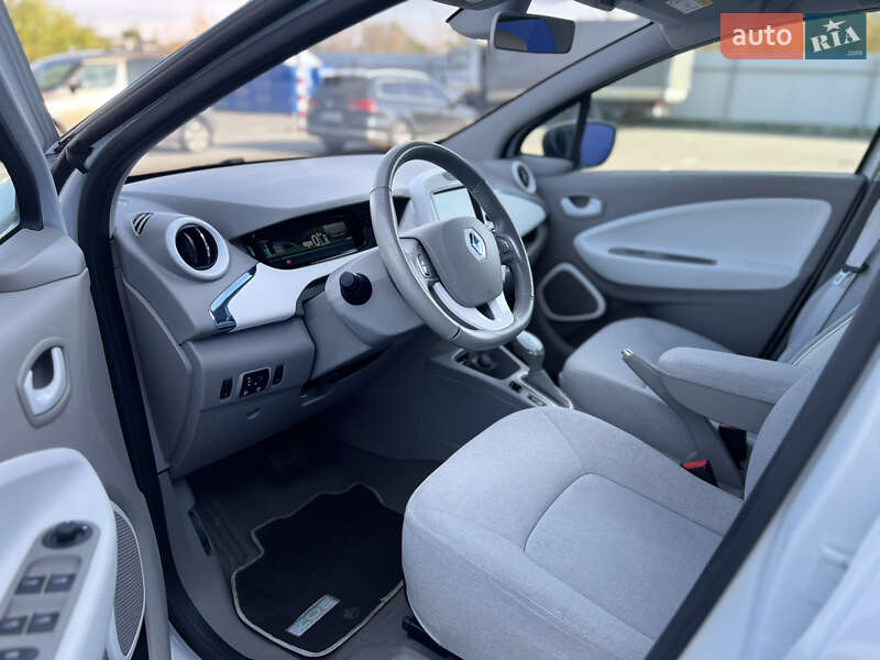 Хэтчбек Renault Zoe 2014 в Дубно