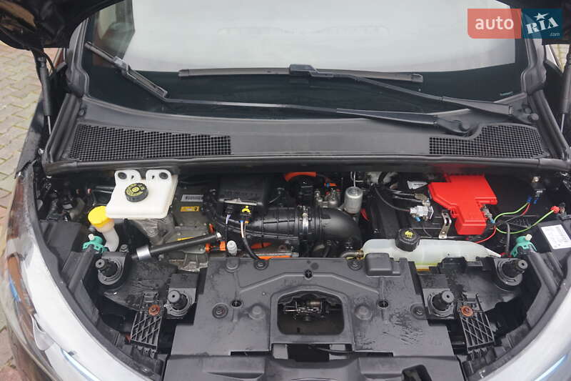 Хэтчбек Renault Zoe 2018 в Самборе фото 52 Хэтчбек Renault Zoe 2018 в Самборе