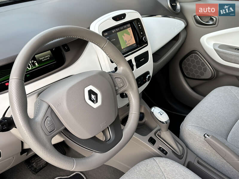 Хэтчбек Renault Zoe 2018 в Дубно