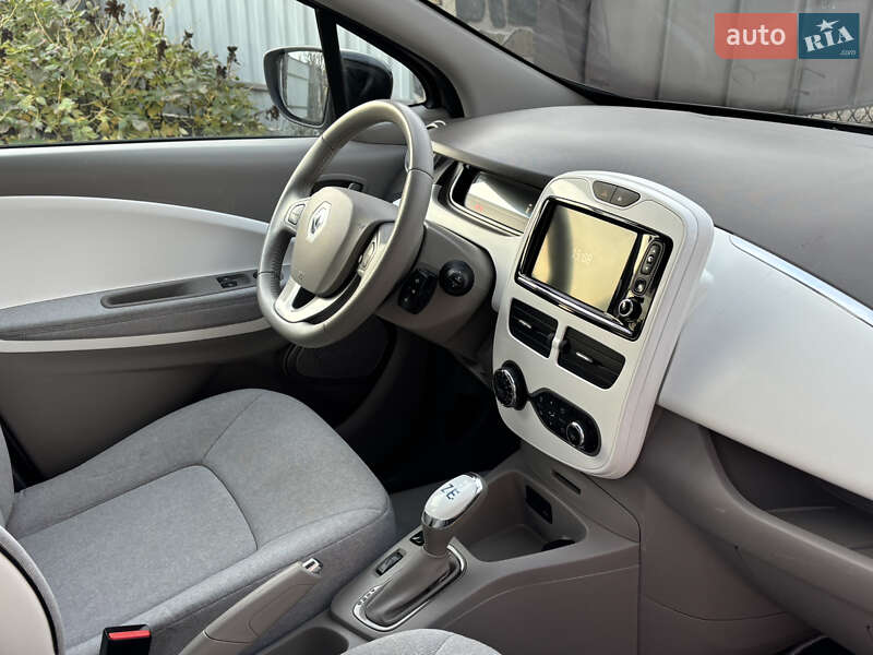 Хэтчбек Renault Zoe 2018 в Дубно