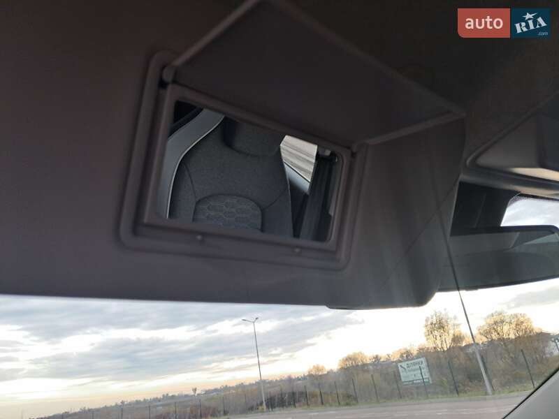 Хэтчбек Renault Zoe 2023 в Ровно фото 62 Хэтчбек Renault Zoe 2023 в Ровно