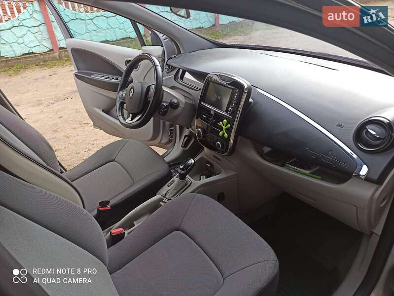 Хэтчбек Renault Zoe 2015 в Ковеле