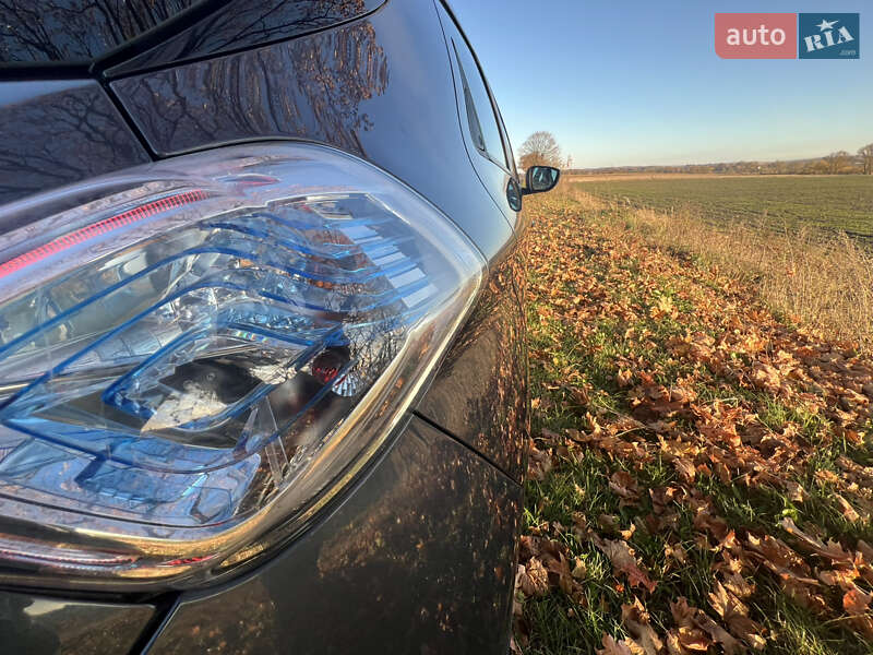 Хетчбек Renault Zoe 2017 в Демидівці