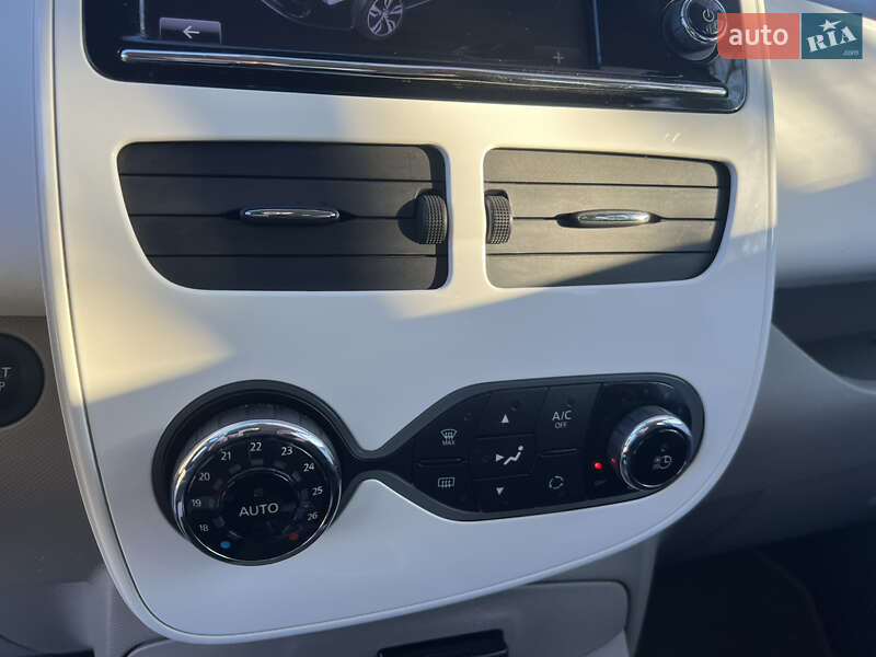 Хетчбек Renault Zoe 2017 в Демидівці