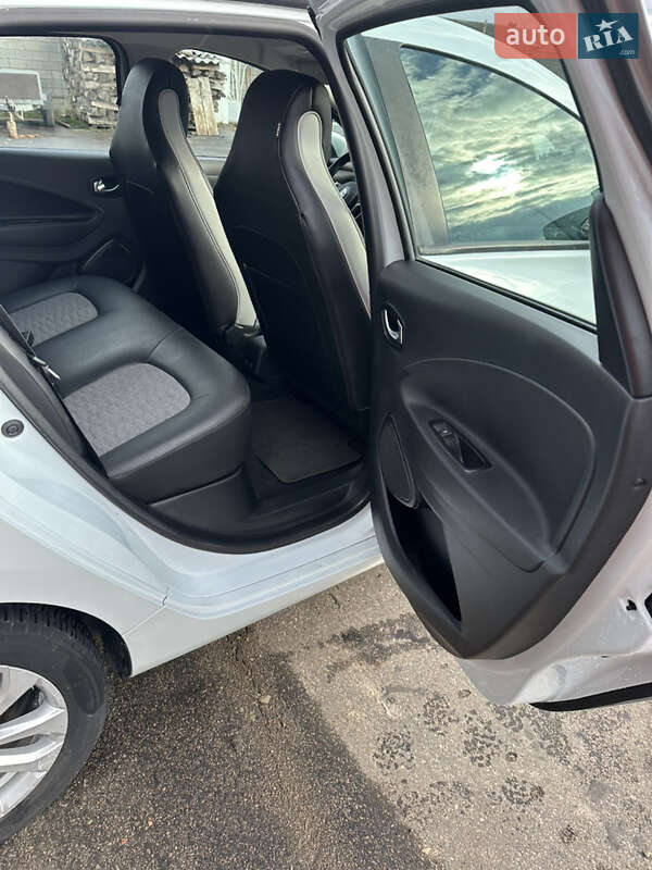 Хэтчбек Renault Zoe 2020 в Долине