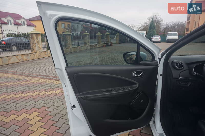 Хэтчбек Renault Zoe 2020 в Самборе