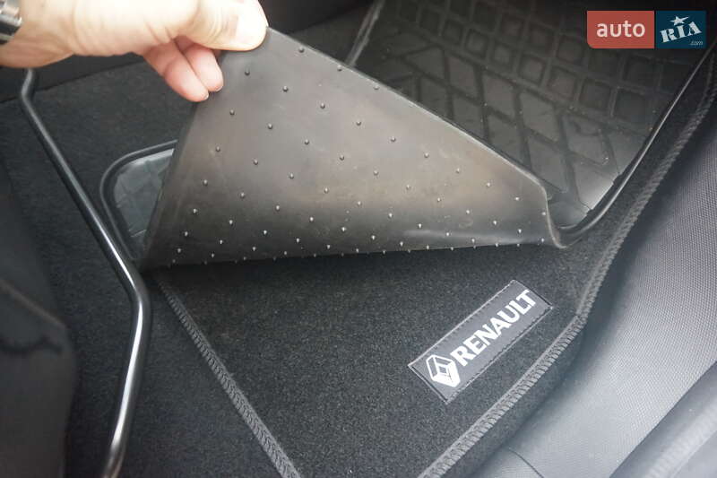 Хэтчбек Renault Zoe 2020 в Самборе