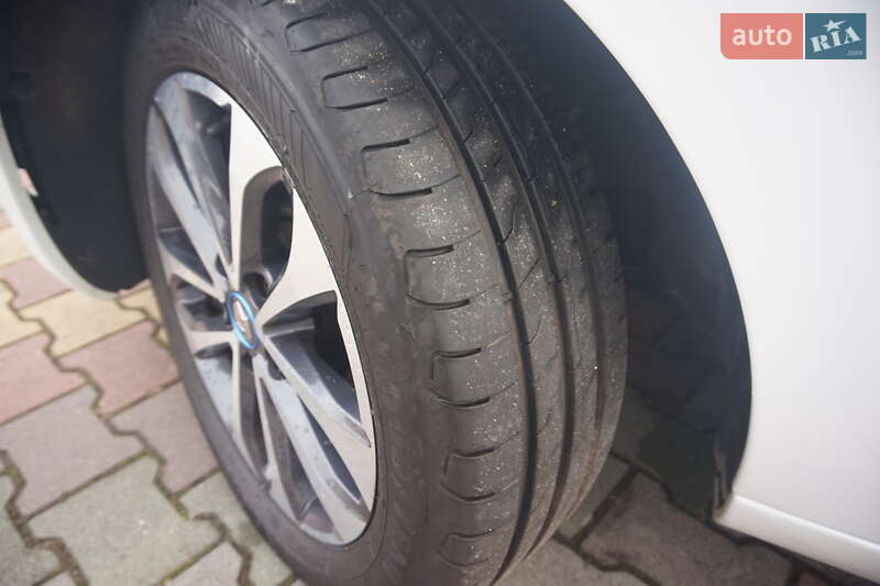 Хэтчбек Renault Zoe 2020 в Самборе