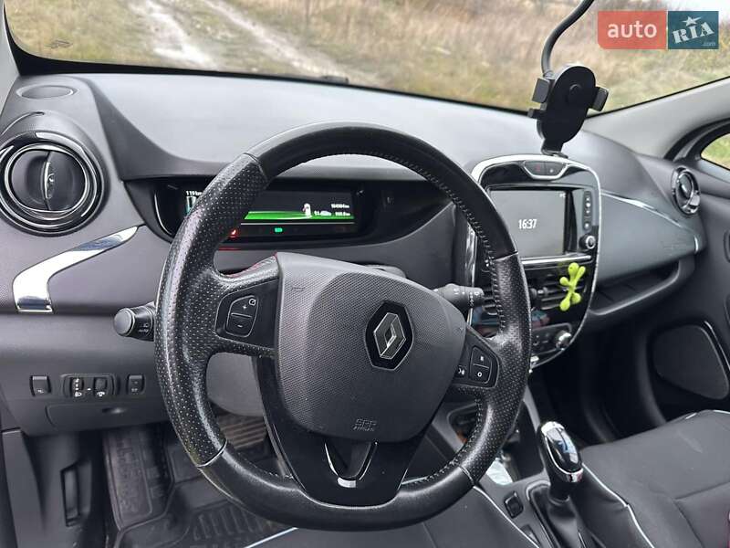 Хэтчбек Renault Zoe 2018 в Городке
