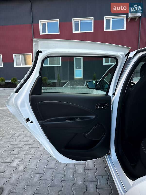 Хетчбек Renault Zoe 2017 в Дубні