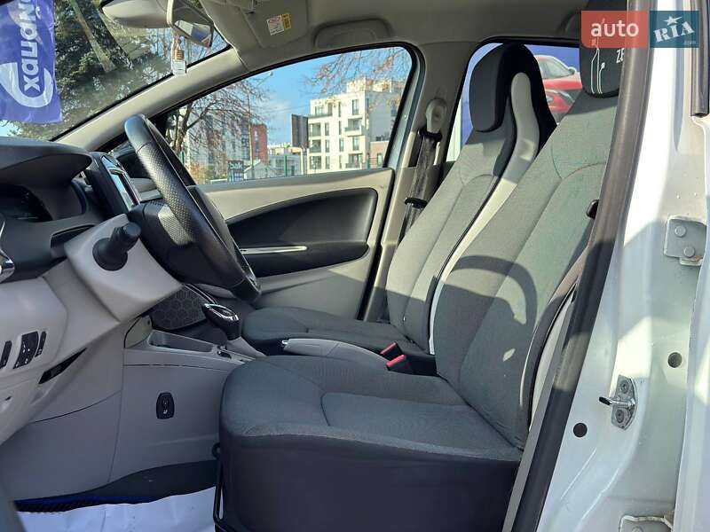 Хэтчбек Renault Zoe 2016 в Львове