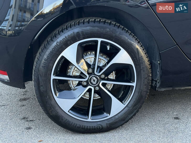 Хэтчбек Renault Zoe 2017 в Ужгороде