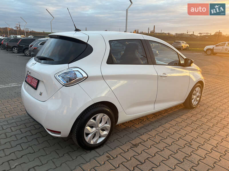 Хэтчбек Renault Zoe 2015 в Дубно