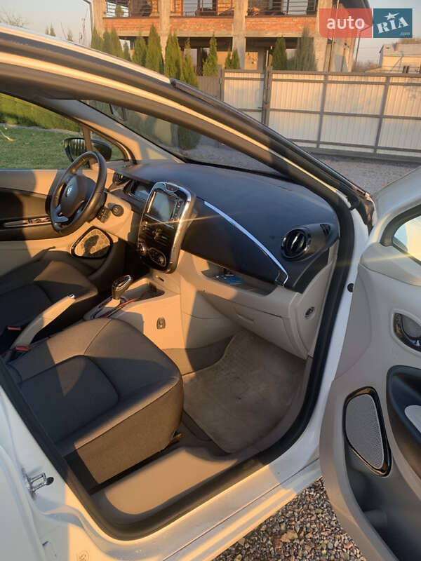 Хетчбек Renault Zoe 2016 в Львові фото 15 Хетчбек Renault Zoe 2016 в Львові