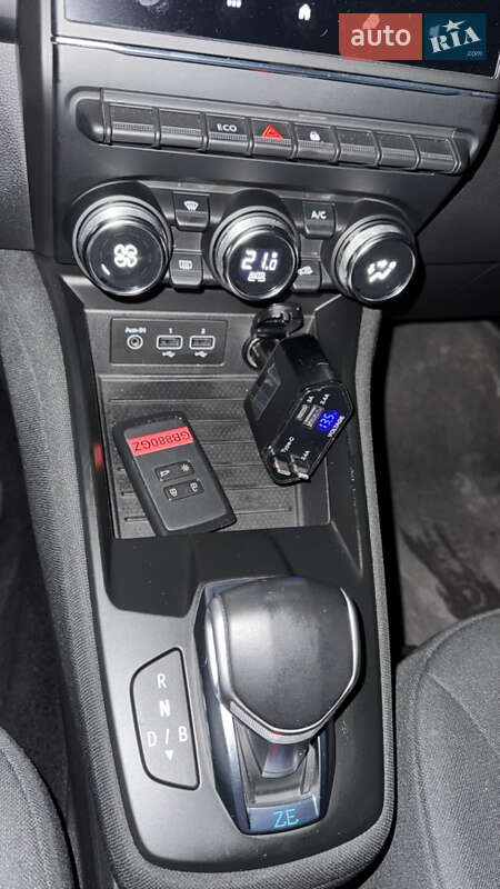 Хэтчбек Renault Zoe 2020 в Полтаве фото 23 Хэтчбек Renault Zoe 2020 в Полтаве