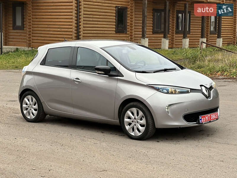 Хэтчбек Renault Zoe 2015 в Дубно